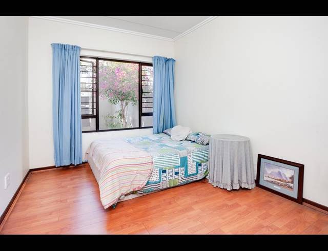 1 BEDROOM APARTMENT FOR SALE IN LONEHILL